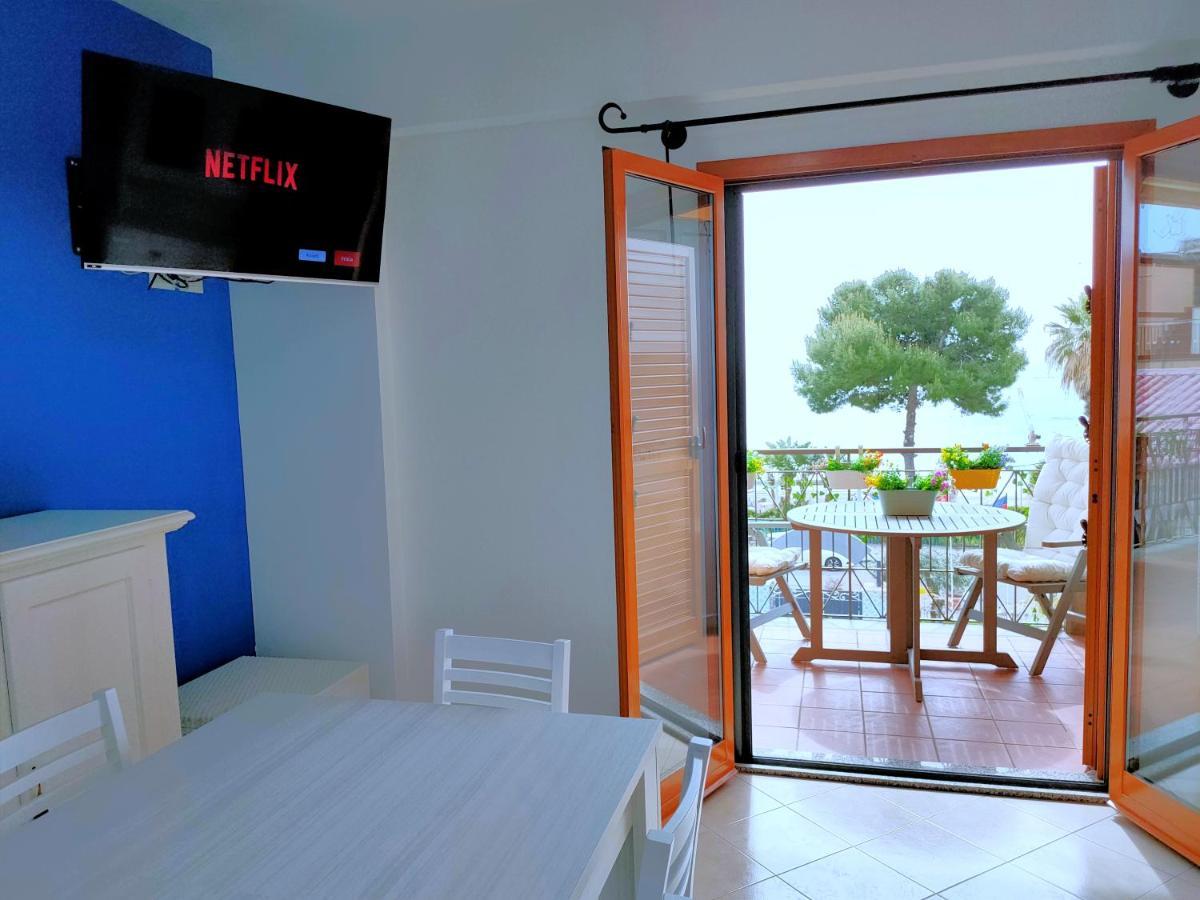 Ferienwohnung Taormina By The Sea Mazzeo Exterior foto