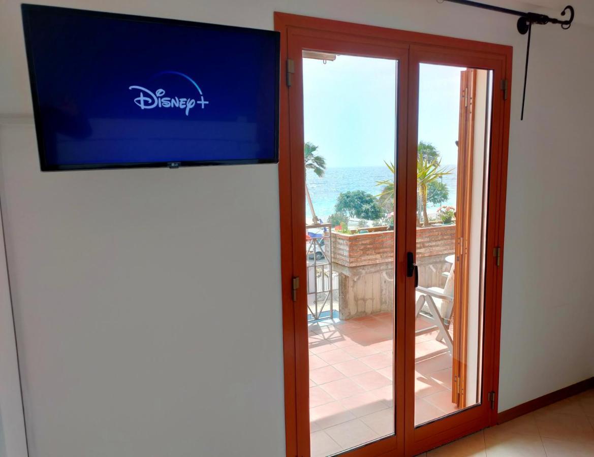 Ferienwohnung Taormina By The Sea Mazzeo Exterior foto