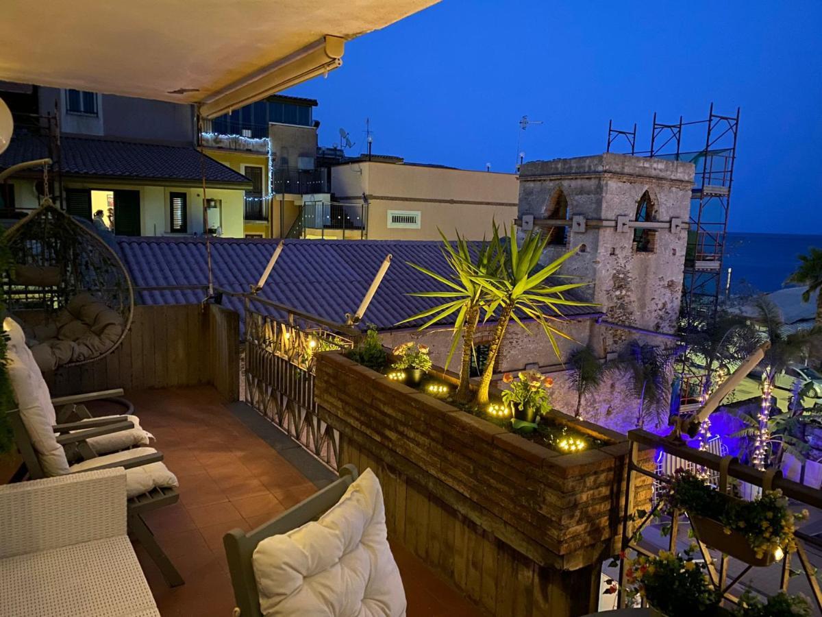 Ferienwohnung Taormina By The Sea Mazzeo Exterior foto