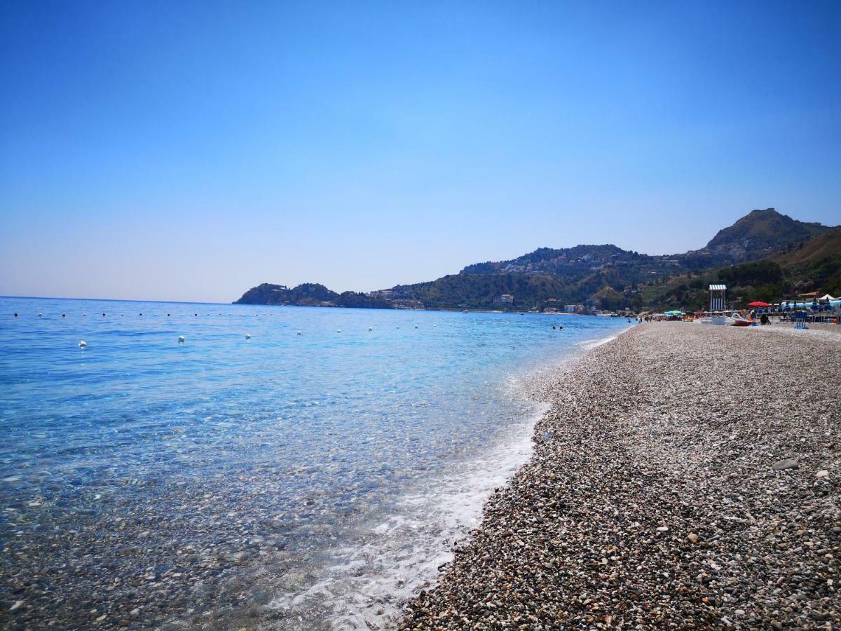 Ferienwohnung Taormina By The Sea Mazzeo Exterior foto