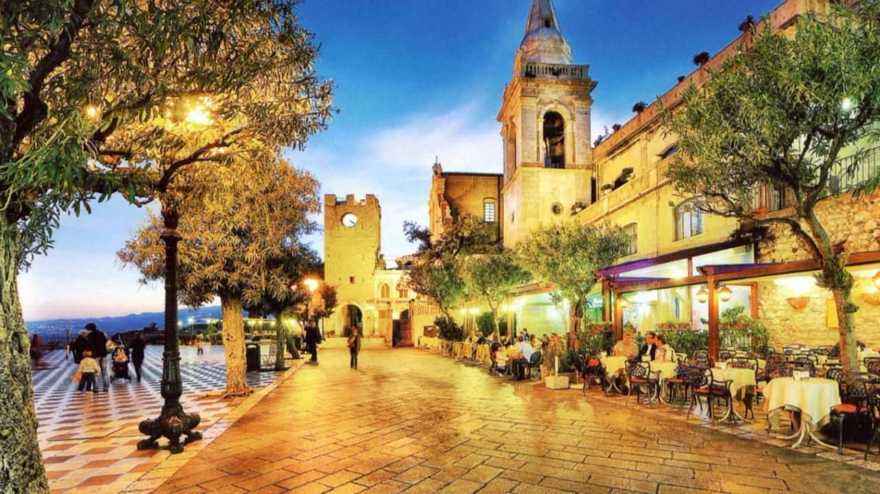 Ferienwohnung Taormina By The Sea Mazzeo Exterior foto