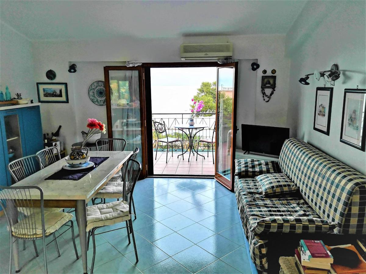 Ferienwohnung Taormina By The Sea Mazzeo Exterior foto